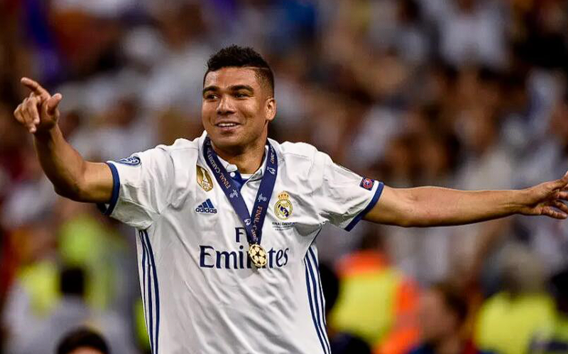 曼联卡塞米罗离队：转会操作的成本效益深度剖析